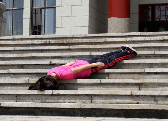 广东话粤语扑街是什么意思 电影票房扑街及收视率扑街的意思 广东话粤语扑街是什么意思 电影票房扑街及收视率扑街的意思
