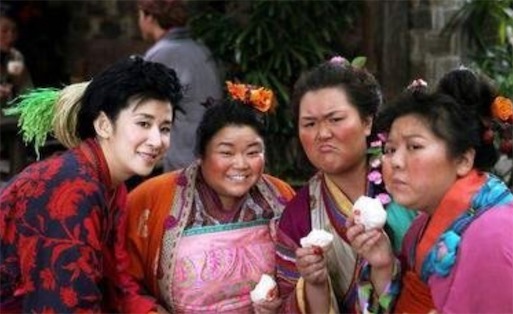 鸡婆是什么意思什么梗 鸡婆与八婆的区别