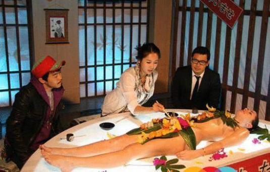 什么是女体宴?吃女体宴多少钱?日本女体宴图片 处女肉体人体盛宴 什么是女体宴?吃女体宴多少钱?日本女体宴图片 处女肉体人体盛宴