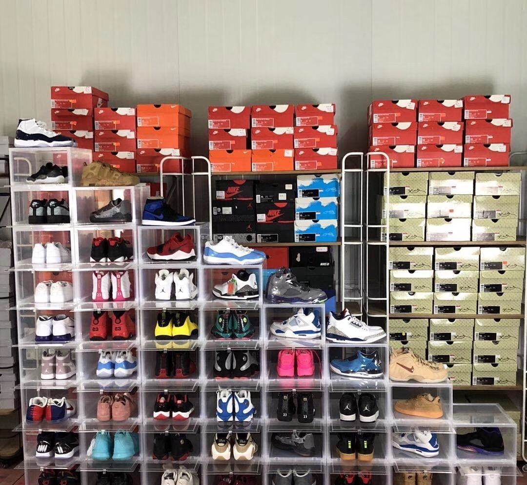 Sneaker