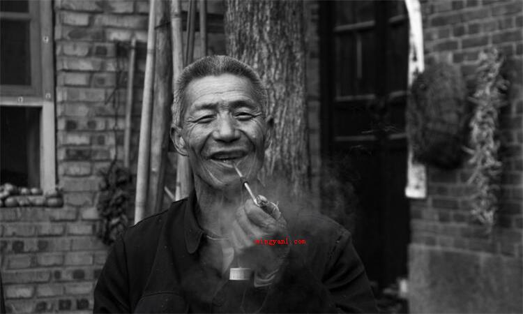 笑看人生什么意思