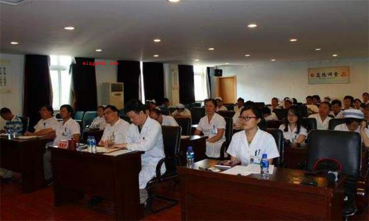 常务是什么意思