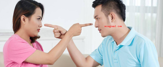 男朋友不听话可以打吗?