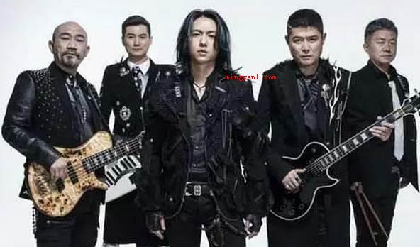信乐团的主唱是哪位男明星?