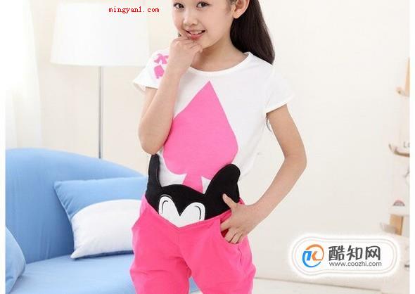 小女孩的发育过程