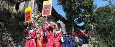 说春是石阡哪个民族的风俗?