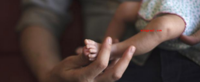 代孕弃养是什么意思?(代孕弃养实际上便是请人替代孕期,瞒报婚姻生活,随后舍弃抚养孩)
