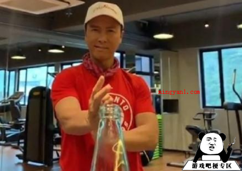 甄子丹瓶盖挑战是什么意思（甄子丹瓶盖挑战是什么梗）