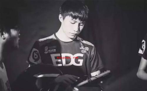 厂长7777是什么梗是什么意思(简略回应lol诺言由于吐槽对手像仔猪一样待宰)