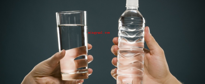 8杯水正确喝水时间表是怎样的?(8一杯水恰当喝水时刻表)