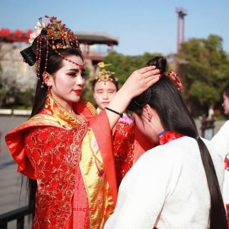 古代女子的成年礼叫做什么?(礼古代女子的成年礼称为礼)