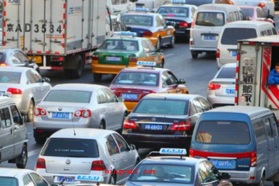 为什么交通这么堵(简略回应交通拥挤缘故)