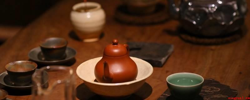 茶室四宝是指什么(茶室四宝就是指玉书(石畏)、广东潮汕炉、孟臣罐、若琛瓯。)