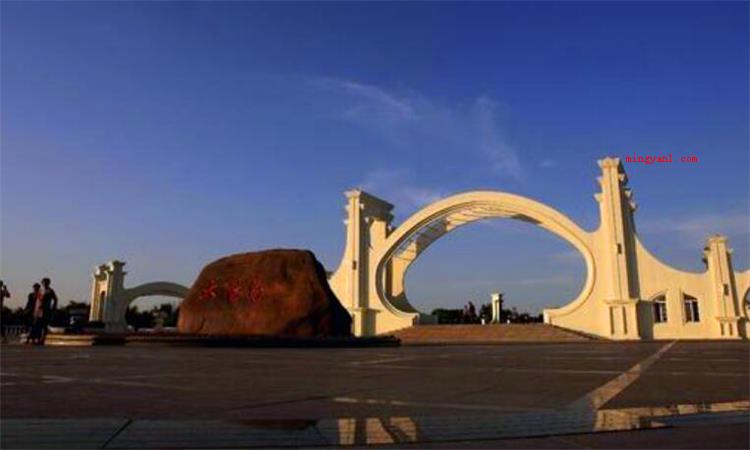 太阳岛在哪里(简略回应太阳岛坐落于黑龙江哈尔滨松花江南岸)