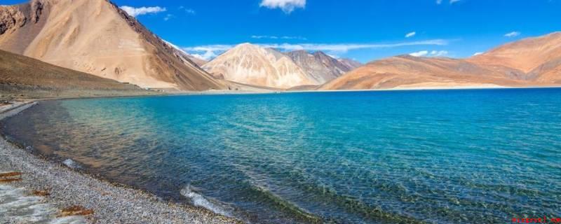 班公湖在西藏什么地方（班公湖被称为措木昂拉仁波）