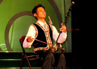 二胡有几根弦(简略回应二胡有二根弦,一根是粗弦(内弦))