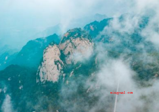 崇山峻岭是什么意思(简略回应崇山峻岭:一般用于描述山峰又高又大而险峻,源自晋王羲)