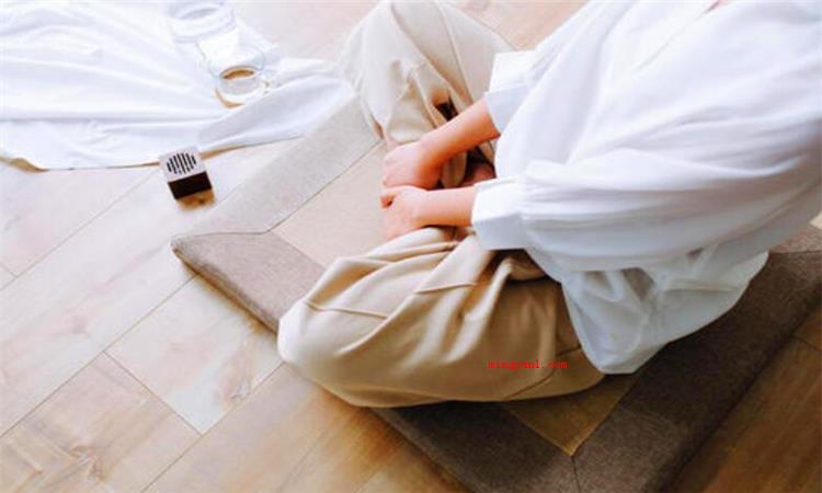 冥想是什么意思(瑜伽健身运动的详细介绍)