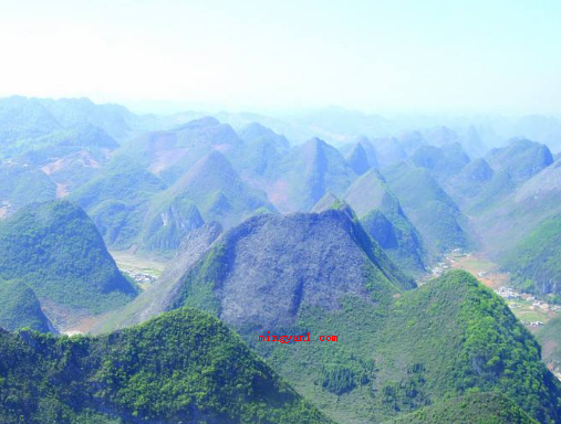 崇山峻岭是什么意思(简略回应崇山峻岭:一般用于描述山峰又高又大而险峻,源自晋王羲)