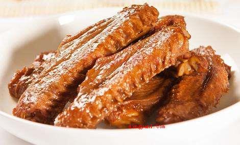 绝味鸭脖是哪里的特产(简略回应绝味鸭脖是长沙市的特产,有四种口感:广告牌风味,黑鸦)