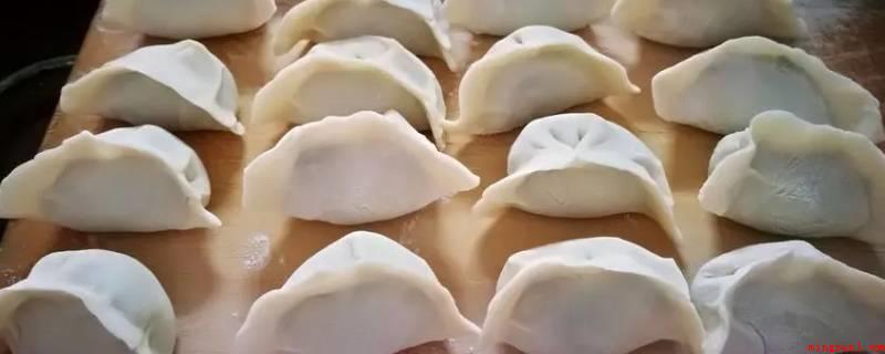 煮饺子是冷水下锅吗(冷冻饺子是冷水下锅吗)