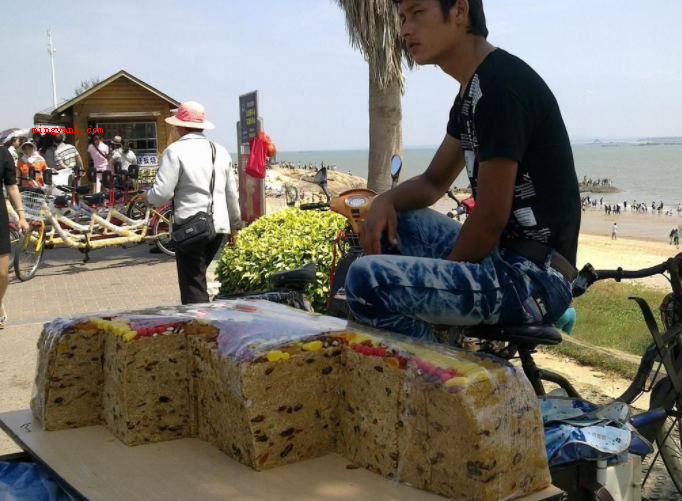切糕为什么那么贵?(切糕的原料跟作法到底是什么才会造成切糕为何那么贵?)