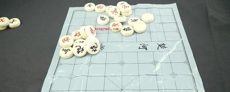 象棋怎么玩(象棋玩法棋牌由棋盘和棋子构成)