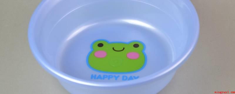 生活日用品有哪些东西（日常生活日用具有脸盆、杯子、牙刷、纯棉毛巾、筷子等）