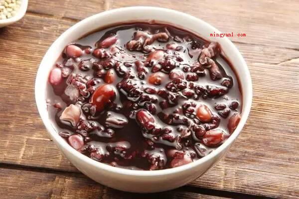 传统腊八粥的8种材料是什么?(腊八粥食材的百分比通常)