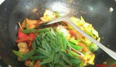 回锅肉的家常做法(五花肉的家常做法_健康频道)