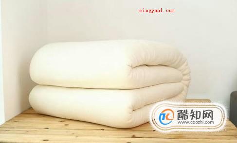 什么被子最暖和?冬天盖什么被子好(羽绒被的填充物有哪些?)