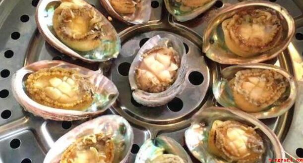 鲍鱼怎么做?怎样做才好吃?(将鲍鱼肉从壳上挖下来,最好的方法)