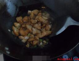 平菇炒肉片的做法是什么