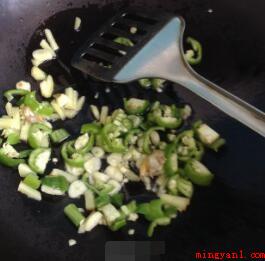 香炒花蛤肉的做法是什么