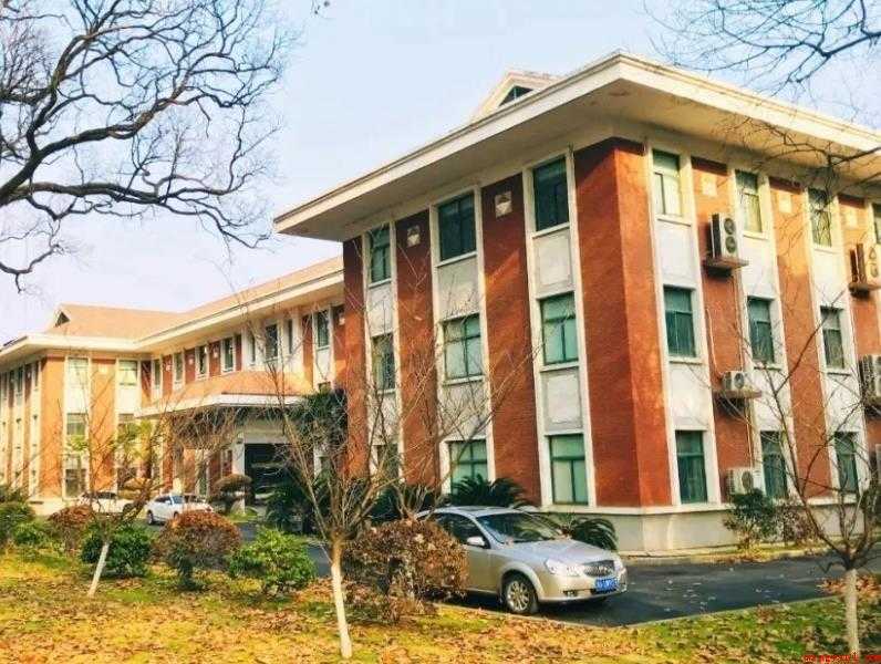 湖北大学