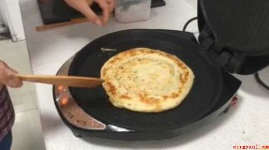 如何做葱油饼