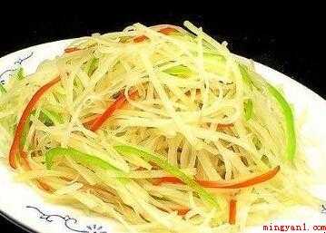 如何自制酸辣土豆丝