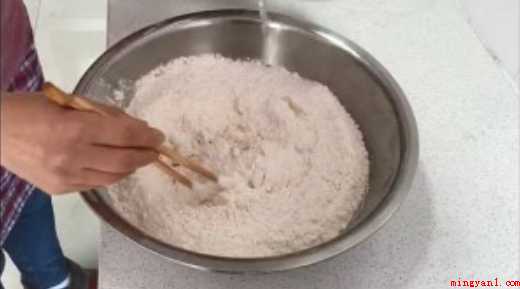 如何做葱油饼