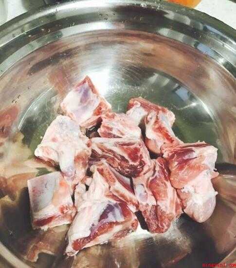 排骨炖豆角的流程是什么