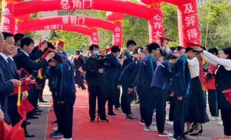 成人礼上父母送给小孩的一封信怎么写