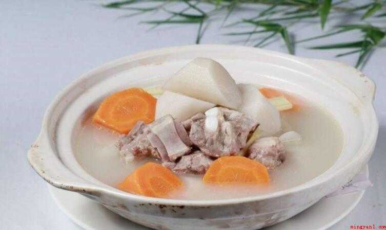 骨头汤里放什么食材好