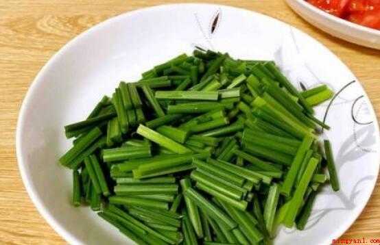 韭菜花炒肉的流程是什么