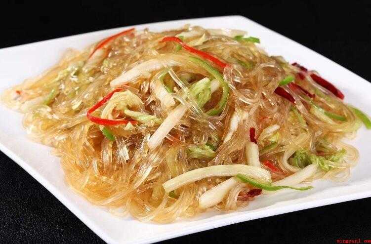白菜炖粉条不放肉的做法是什么