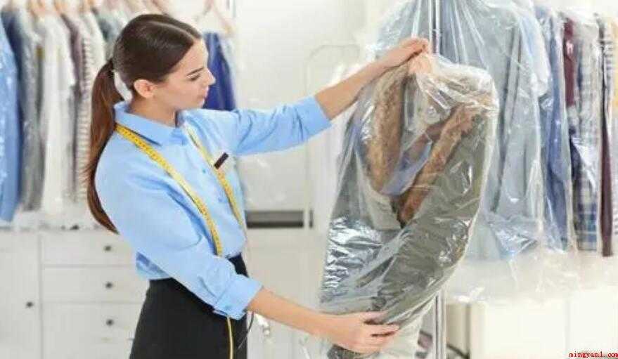 干洗衣服裤子都有哪些益处