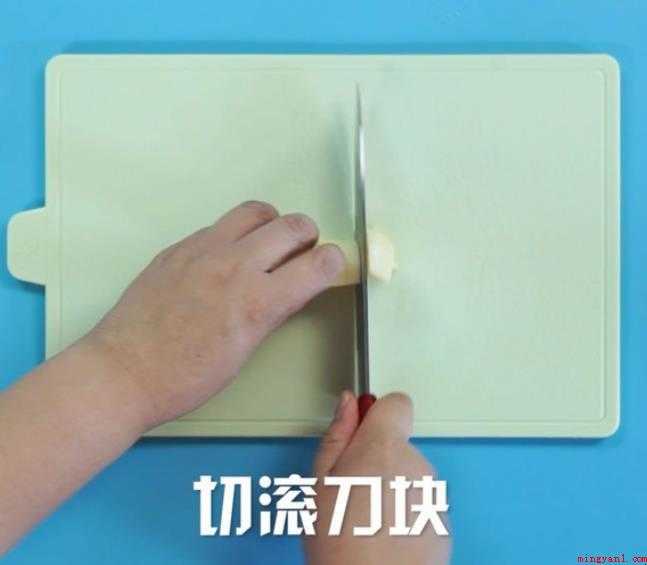 土豆炖鸡块的家常做法是什么