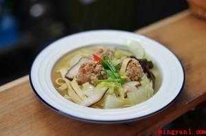 蘑菇三鲜汤怎样做