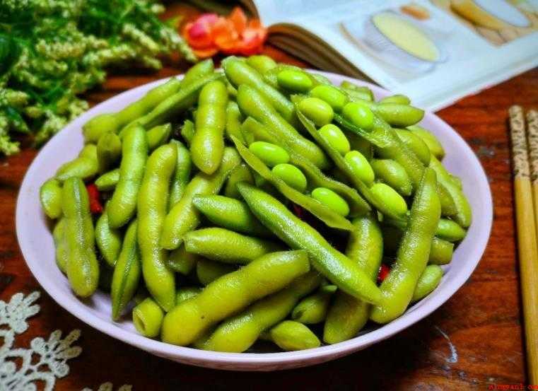 煮毛豆怎样才能是翠绿色的