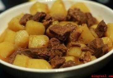 土豆炖牛肉怎样做