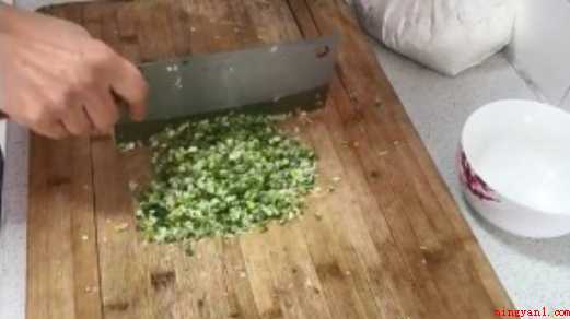 如何做葱油饼