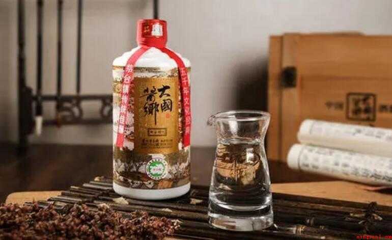 酱香型白酒和浓香型白酒的八大区别是啥